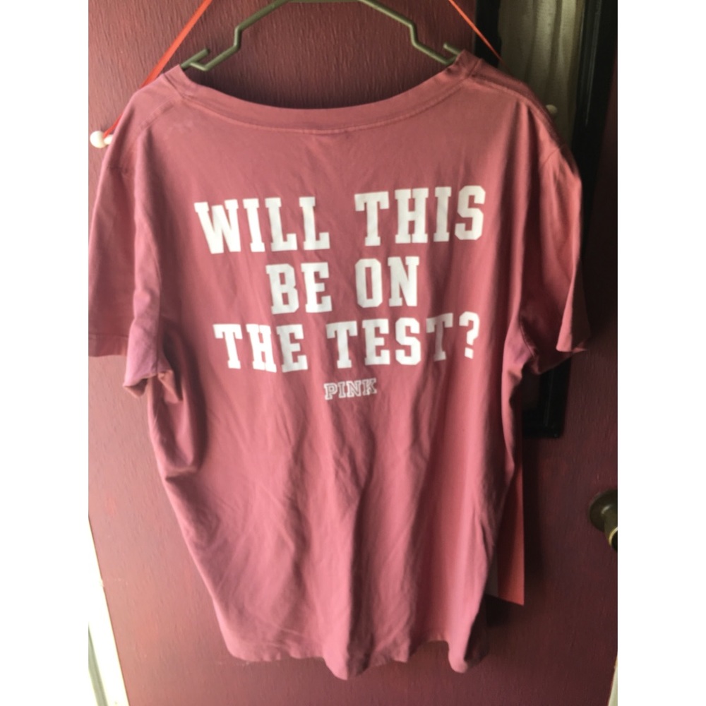 VS PINK V-Neck Campus t-shirt